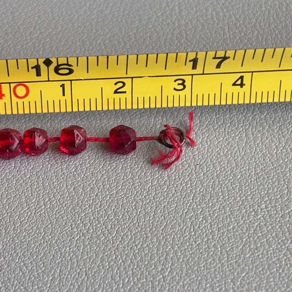 Vintage Red Glass Graduated Beaded Necklace READ
